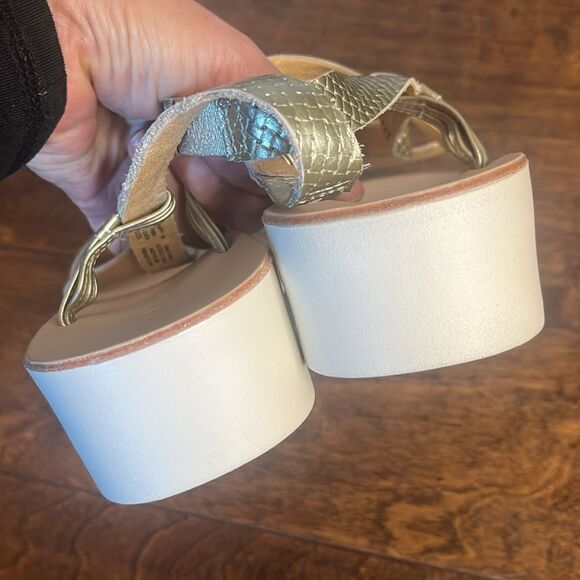 Olukai Onohi Women’s Strappy Leather Sandals, size 8 - Picture 5 of 7